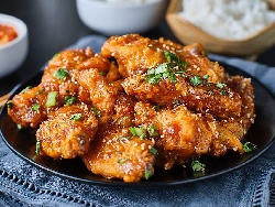 Корейска рецепта за печени пилешки крилца на фурна - снимка на рецептата